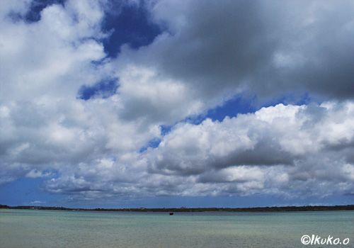 与那覇湾の上の雲