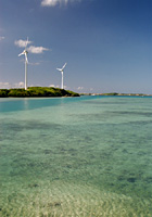 風車と海の風景