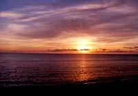 前浜ビーチの夕陽